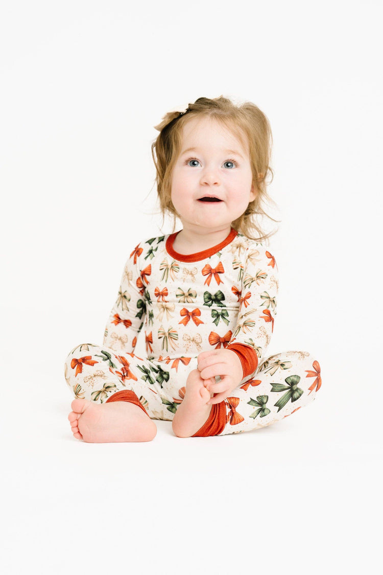 Holiday Bows Bamboo Set