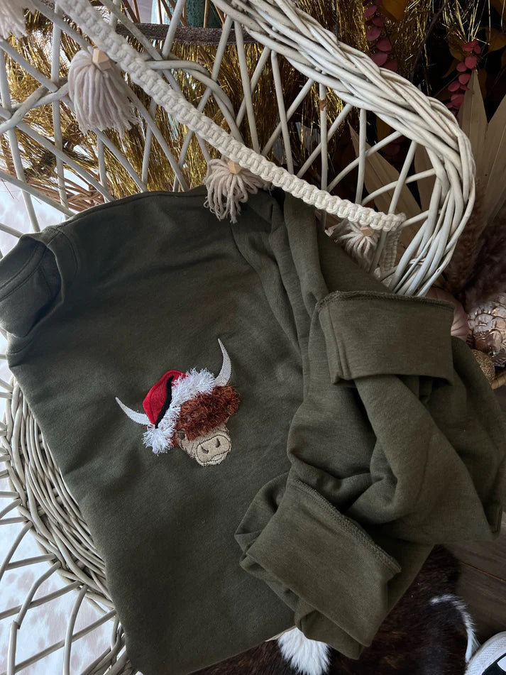 Santa Fringy Highland Cow Sweatshirt
