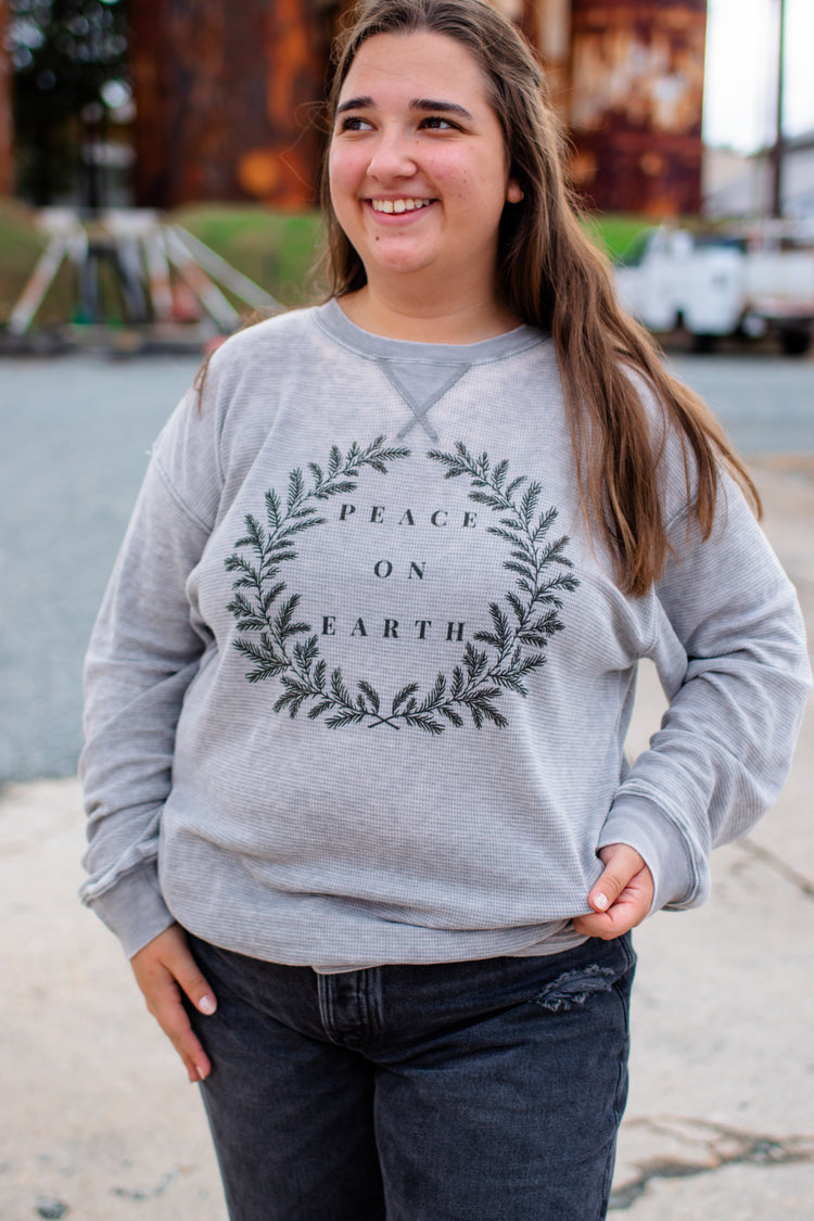 Peace on Earth Pull Over