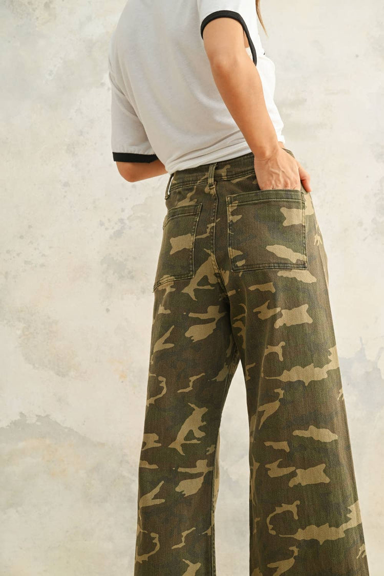 Camo Print Stretch Pants