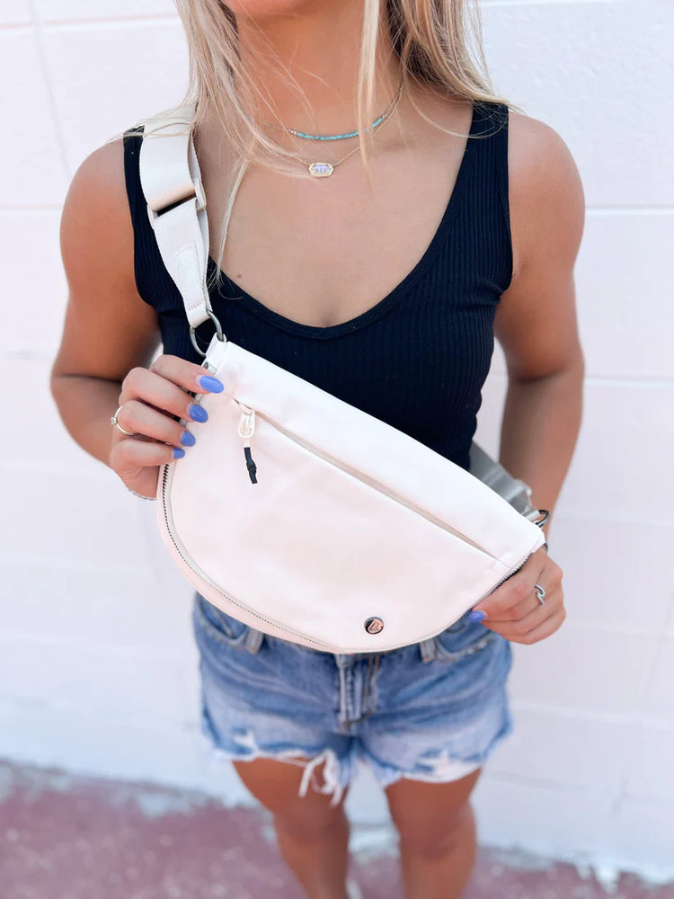 The Jet Setter Bag - Cream