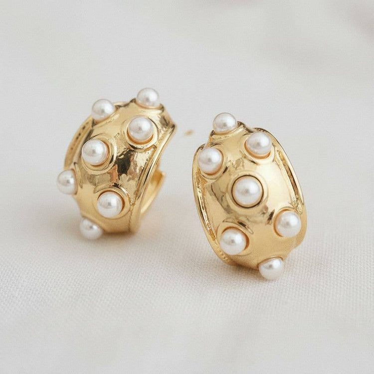 1/14 PRE-ORDER Elegant Vintage Pearl Drop Earrings