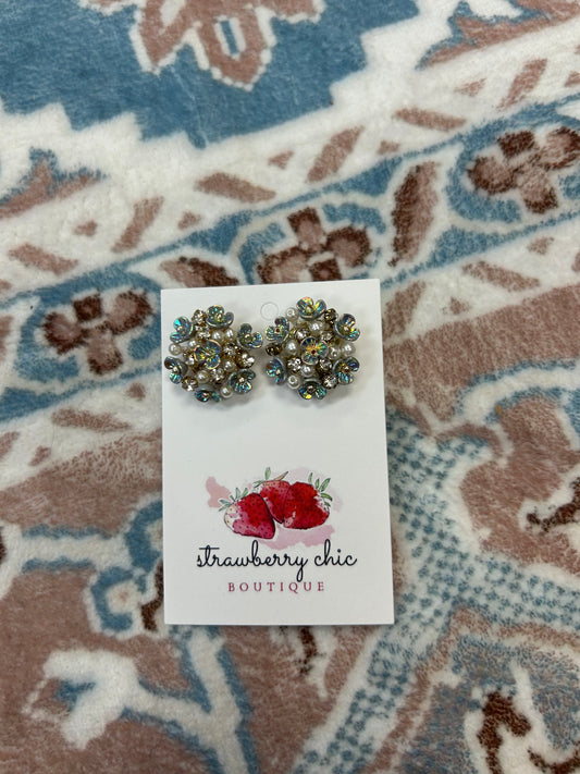 Blue Pearl Beaded Stud Earrings