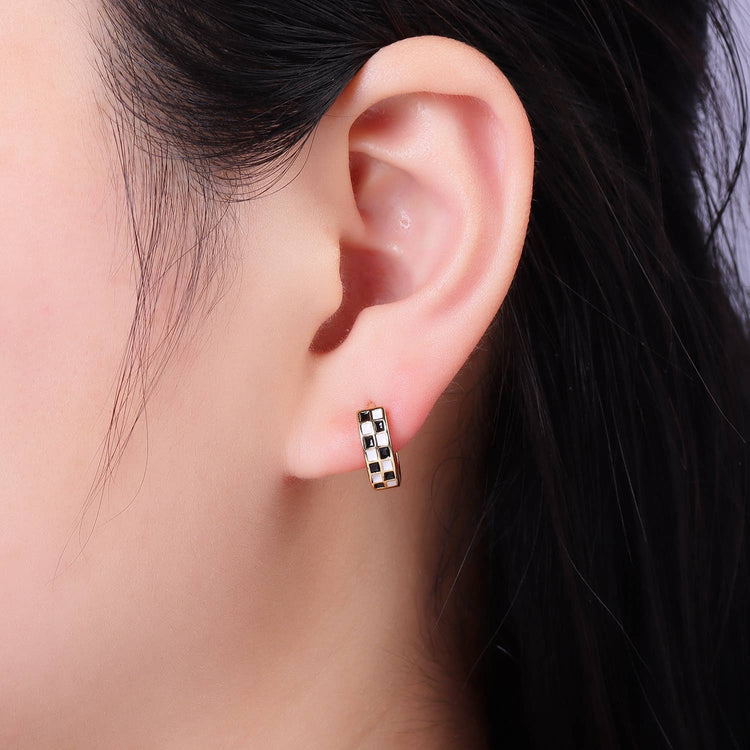 13mm Checkered Enamel Huggie Earring